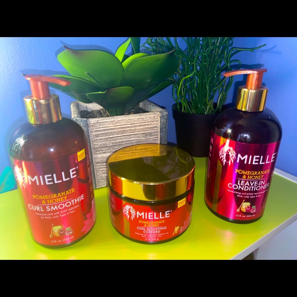 Mielle Pomegranate & Honey Collection